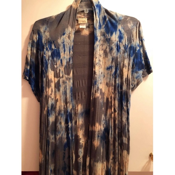 Short-Sleeve Cardigan from Daytrip - Picture 2 of 11